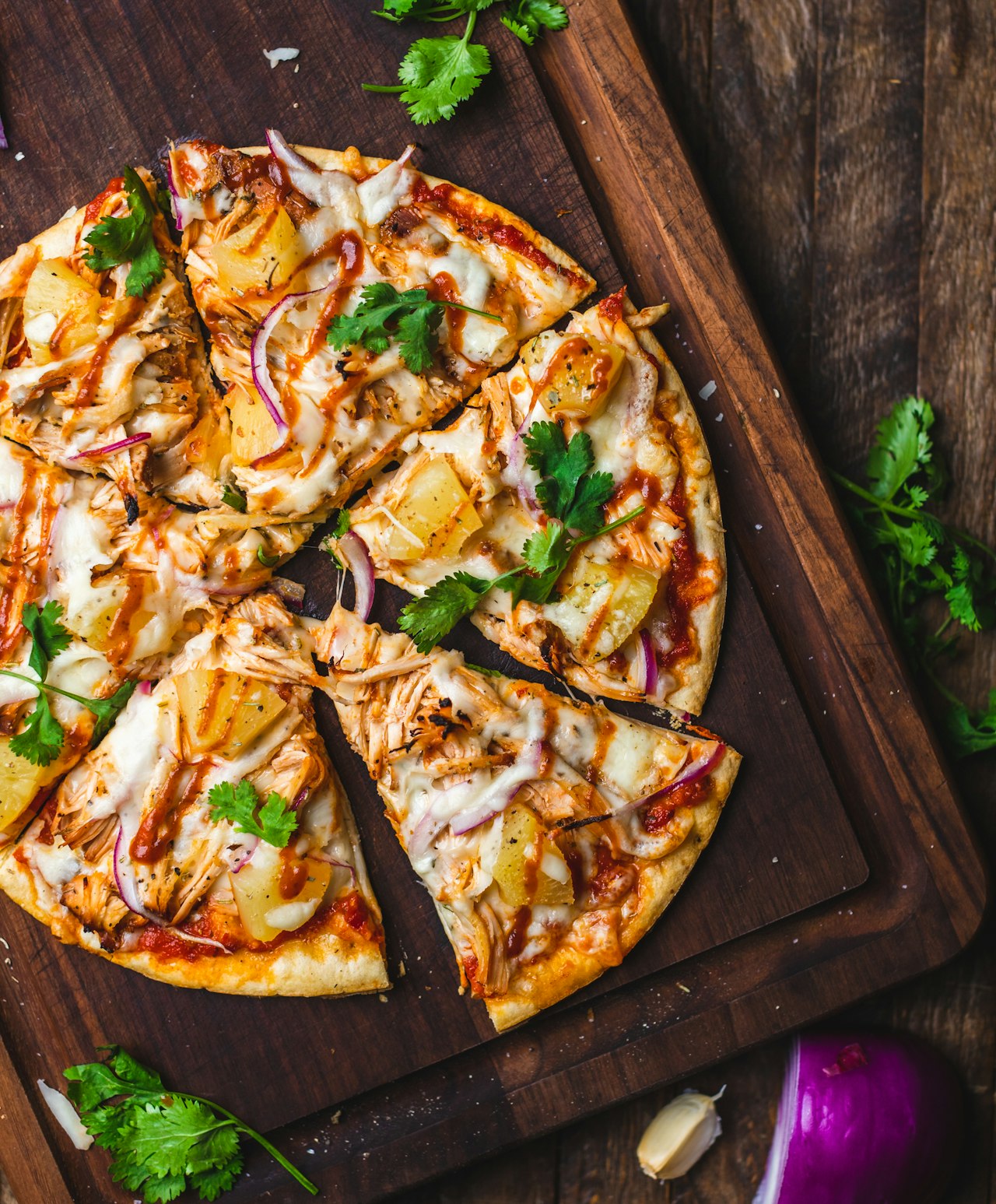 Ofenfrische Pizza – Beispielbild, bis eigene Fotos hochgeladen werden